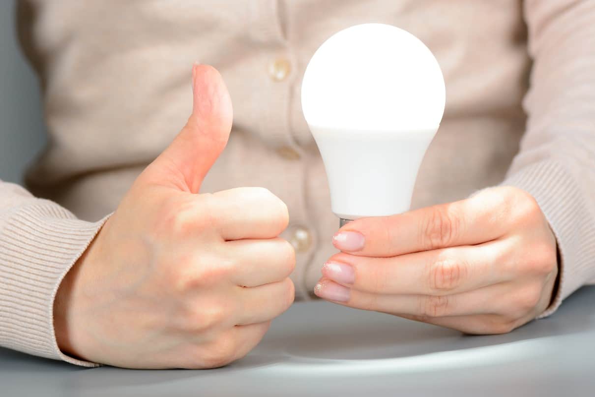 Oświetlenie LED – czy to się opłaca? Zużycie i ceny