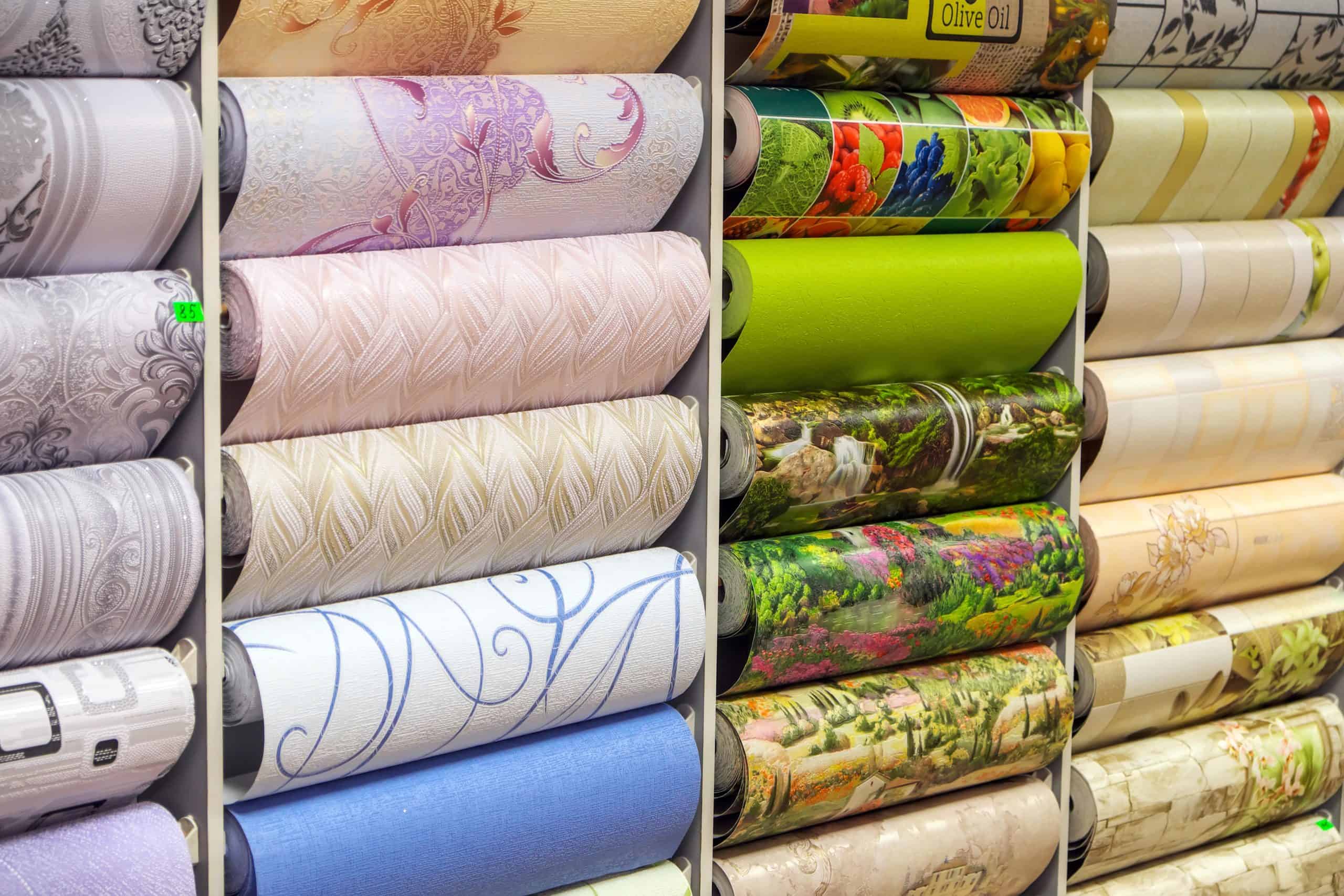 Jak wykorzystać kolorowe tapety, aby stworzyć radosną atmosferę w domu